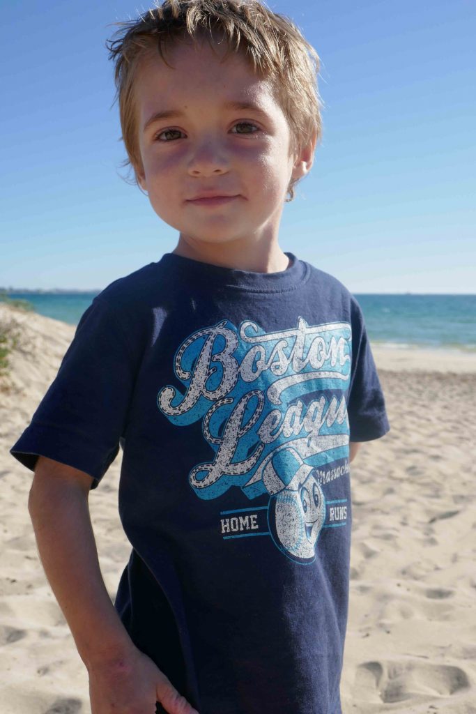 https://www.writteninwaikiki.com/10-tips-taking-better-photos-kids/ child beach Rockingham Western Australia
