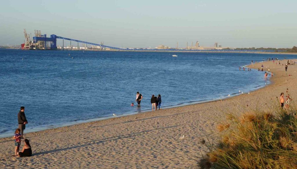 https://www.writteninwaikiki.com/why-i-dont-drive/ Rockingham Beach Western Australia