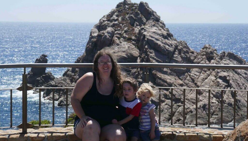 mum and kids Sugarloaf Rock Yallingup